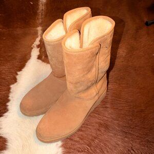 Women's UGG Classic II Short Boots - Chestnut